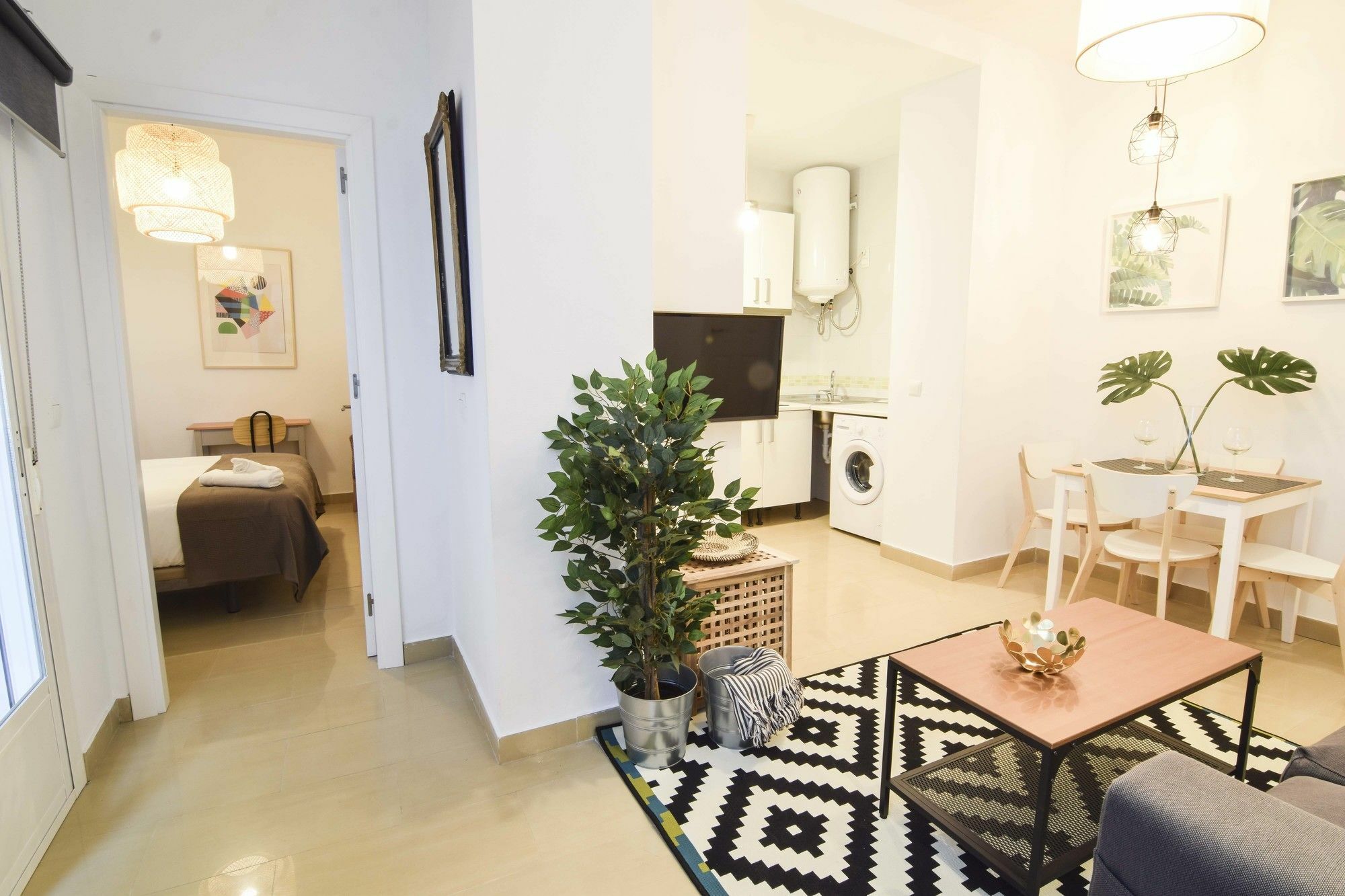 Letmalaga Center White Apartment Exterior photo